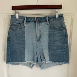 Judy Blue two toned denim shorts